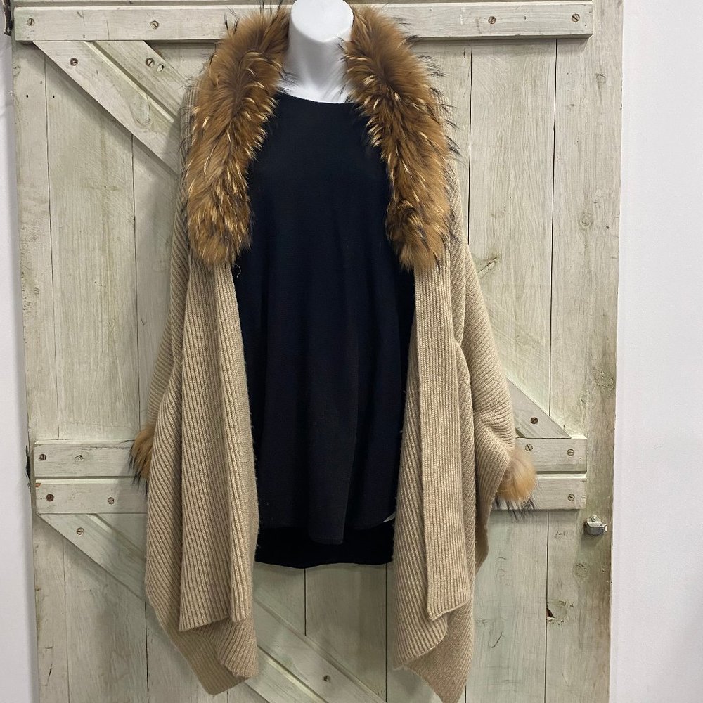Linda Richards Luxury Tan Raccoon Fur Wrap